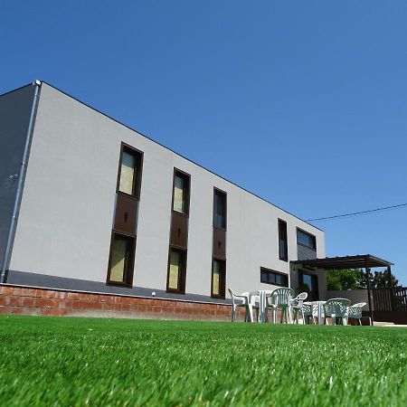 Albergue Santiago 15 Monforte Monforte De Lemos Dış mekan fotoğraf