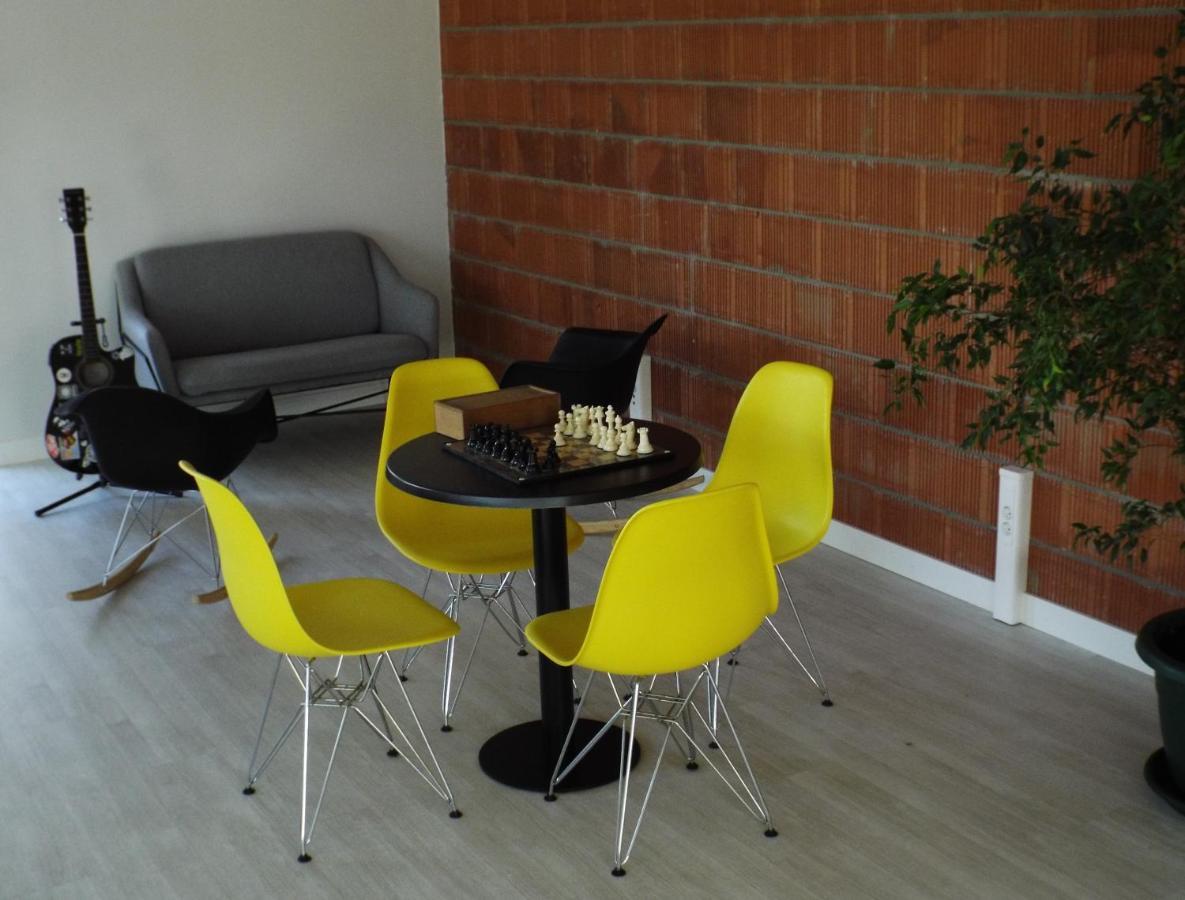 Albergue Santiago 15 Monforte Monforte De Lemos Dış mekan fotoğraf