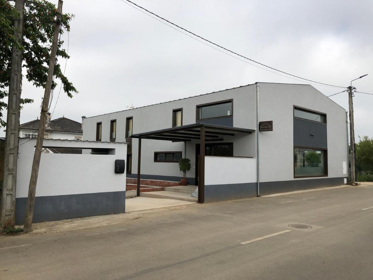 Albergue Santiago 15 Monforte Monforte De Lemos Dış mekan fotoğraf