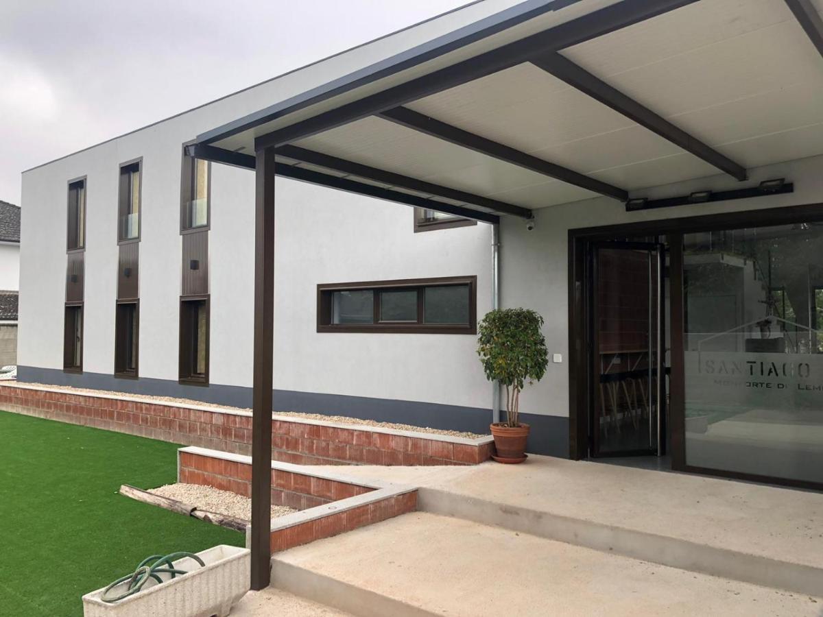 Albergue Santiago 15 Monforte Monforte De Lemos Dış mekan fotoğraf