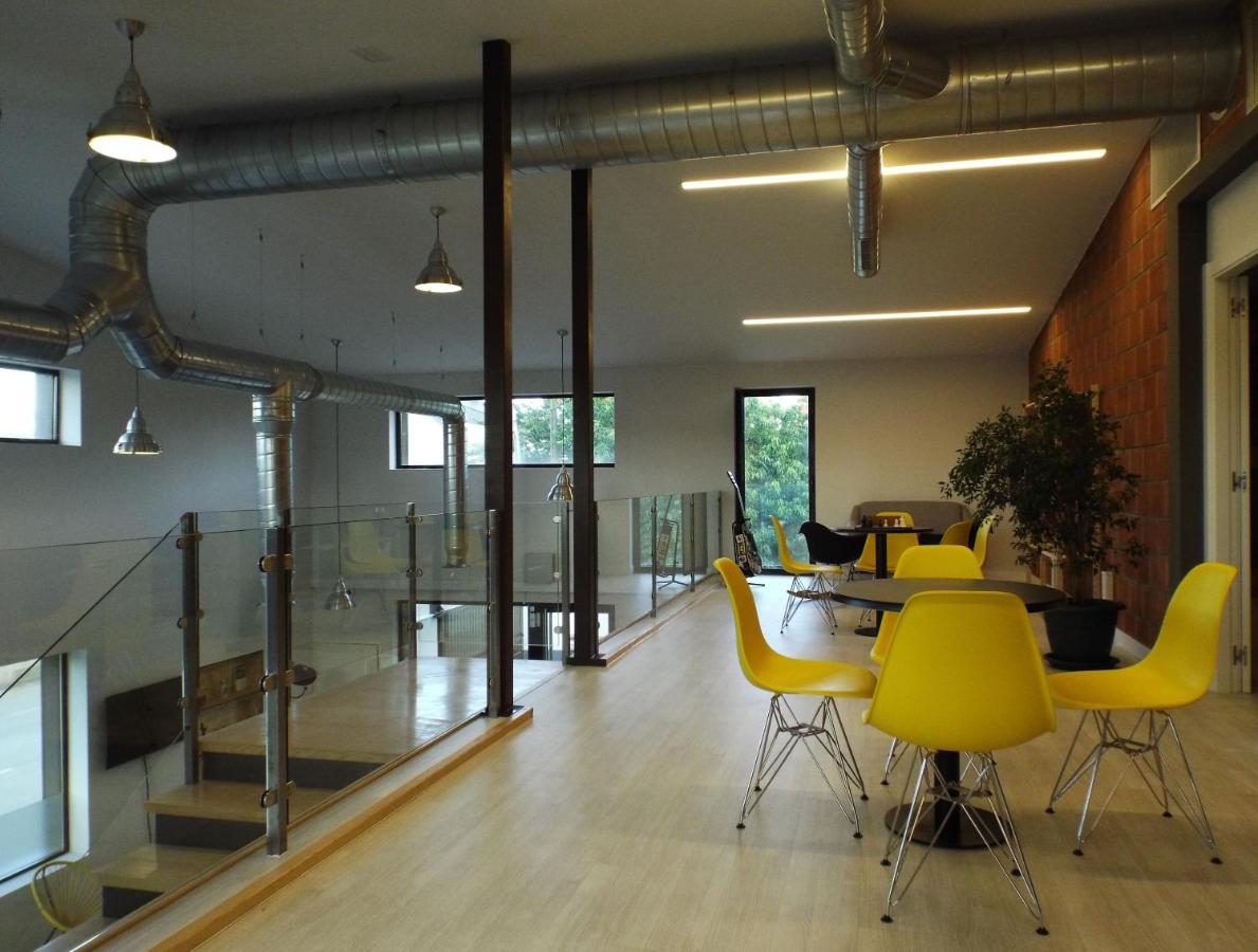 Albergue Santiago 15 Monforte Monforte De Lemos Dış mekan fotoğraf