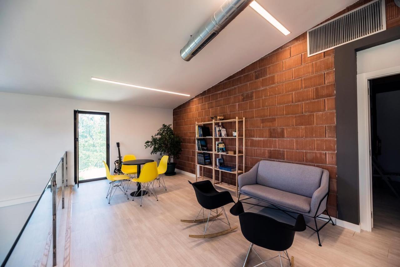 Albergue Santiago 15 Monforte Monforte De Lemos Dış mekan fotoğraf